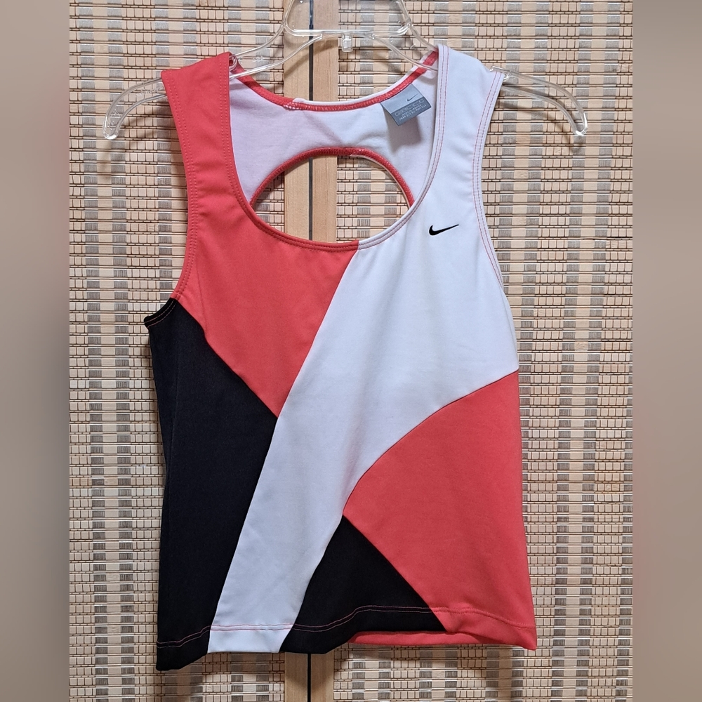 Nike girls sports tank top size L